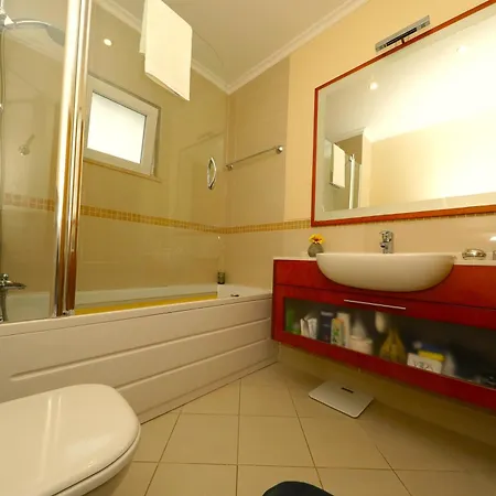 דירה Apartment Ariellecosy Holiday Home With Pool טאווירה